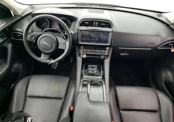 Jaguar F-Pace cena 69900 przebieg: 63418, rok produkcji 2019 z Chełm małe 56
